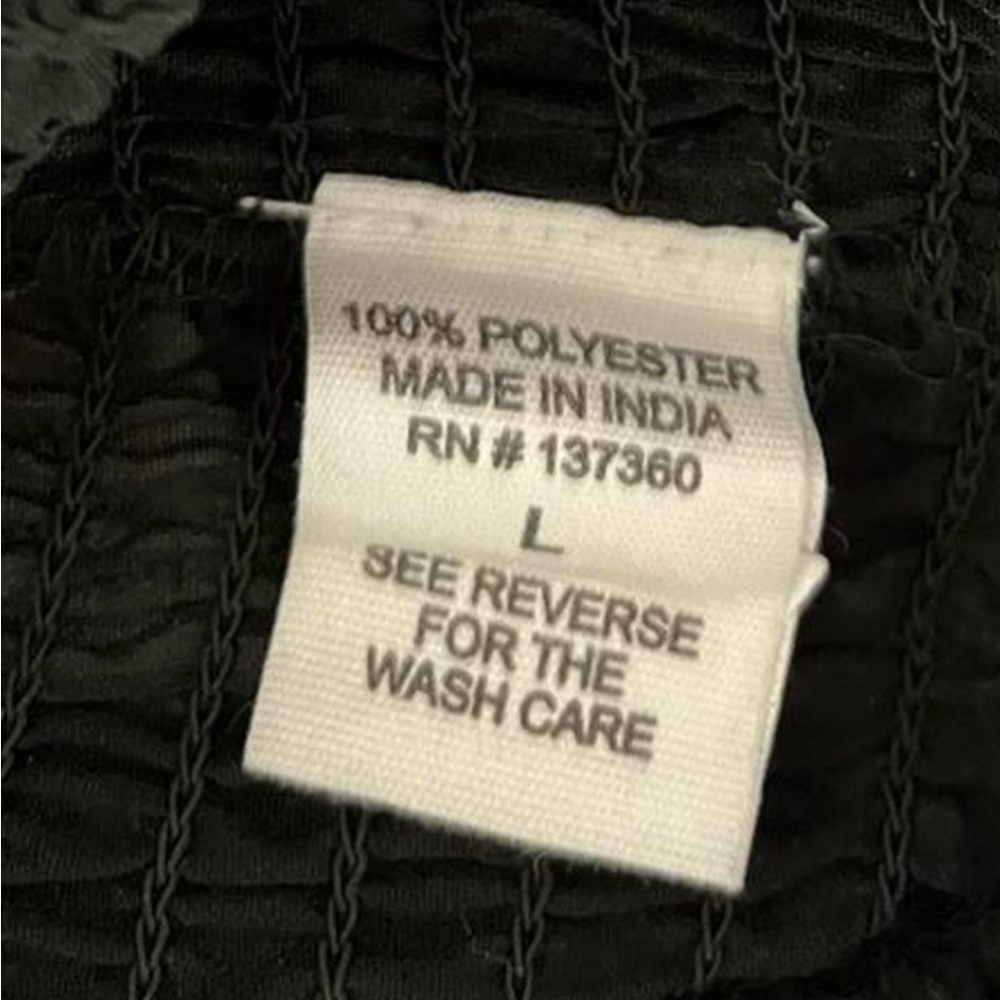 NWT Live 4 Truth Black Sheer Blouse. SIZE FEETS M-L .NWT - Picture 6 of 6